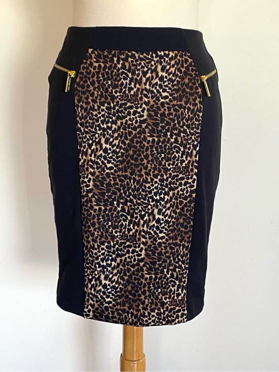 Michael Kors Dresses & Skirts - Michael Kors Black and Leopard Print Pencil Skirt with Gold Details Size 8P